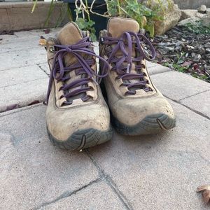 Vasque Hiking Boots